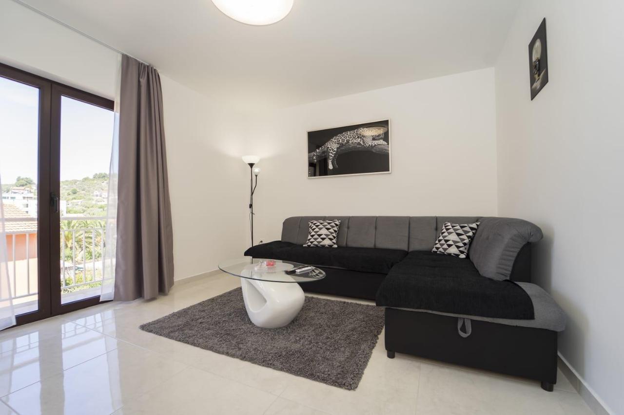 Apartman Tessa Vela Luka Eksteriør bilde